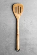 Лопатка KitchenAid Coreline с прорезями 34.2 см береза (KQR702OHE) - изображение 8