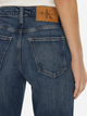 Jeansy regular fit damskie Calvin Klein Jeans J20J224514-1BJ 28-28 Ciemnoniebieskie (8721107156866) - obraz 5