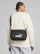 Спортивна сумка крос-боді через плече жіноча тканинна Puma Base Crossbody Bag 09134601 Чорна (4067983510083) - зображення 2