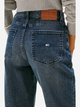Jeansy mom fit damskie z wysokim stanem Tommy Jeans DW0DW19580-1BJ 28-32 Ciemnoniebieskie (8720638499053) - obraz 5