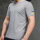 Базова чоловіча Футболка Intruder прямого крою з принтом Прапор України на рукаві сіра розмір S - зображення 1