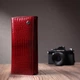 Женский лакированный кошелек ST Leather из натуральной кожи с тиснением под рептилию красный 55661 - изображение 9