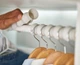 Набір розпірок на штангу для одягу 2 шт Joseph Joseph Orderly Rail Spacers 2pk (Shirts) 55006 - зображення 5