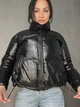 Куртка жіноча Lady Yep 9073 глянцева пуффер з кишенями без капюшона коротка 46 чорна - зображення 5