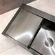 Кухонная мойка DUSEL из нержавеющей стали SS304 DS50963-2RNB 630*500*230 Right (Nano Black) - изображение 6