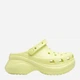 Chodaki damskie na platformie Crocs Classic Bae Clog W 206302-3U4 37-38 (M5/W7) 23 cm Jasnozielone - obraz 1