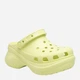 Chodaki damskie na platformie Crocs Classic Bae Clog W 206302-3U4 41-42 (M8/W10) 26 cm Jasnozielone - obraz 2
