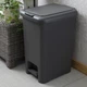 Ведро для мусора 45 л с крышкой и педалью пластиковое MVM BIN-01 45L ANTHRACITE - изображение 3