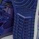 Кросівки чоловічі Jordan 1 Retro Deep Roya 45 Фіолетовий 332550-420 - зображення 6