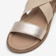 Подростковые сандалии для девочки Lasocki Young Vernis CI12-3027-08 5905588477853 38 Золотистые (5905588477914) - изображение 5