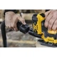 Шліфувальна машина DeWALT 18 В XR Li-lon, 115х108 мм, 8000-13500 об/хв, TSTAK (без АКБ та ЗУ) (DCW200NT) - зображення 7