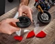 Конструктор Technic Ducati Panigale V4 R на 646 деталей (10272) - изображение 12