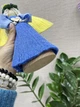 Украинский патриотический ангел ручной работы в веночке на деревянной подставке с надписью "С любовью" высота 23 см, сине-желтый, статуэтка, сувенир ручной работы. - изображение 4