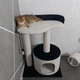 Когтеточка дряпка с большим домиком и лежанкой для крупных котов кошек 80х70х55см бело черный - изображение 2