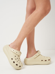 Жіночі крокси Crocs Classic Crush Clog 207521-2Y2 38-39 (M6/W8) Бежеві (191448988880) - зображення 7