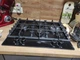 Варочная поверхность газовая Luxor RG 650 BGL BK Wok + круглая подставка WOK в подарок, черный - изображение 13
