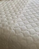 Покрывало ТЕП велюровое Velour Ромб круглый Молочный Евро 220х240 см Двустороннее - изображение 2