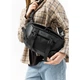 Велика шкіряна жіноча поясна сумка бананка Sambag DynamicDart чорна - зображення 4
