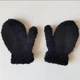 Варежки детские плюшевые Soft Teddy черные для мальчиков и девочек 2-4 года - изображение 2