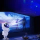 Лазерный ночник Астронавт на луне светильник проектор звездного неба Космонавт с пультом - изображение 10