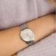 Женские часы Timex TRANSCEND Floral Tx2u98200 - изображение 2