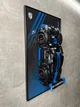 Арт Тримач Рамка на Стіну 50x30 см. для Вашого Конструктора Technic Porsche GT4 e-Performance (42176) Порше - Type-E - зображення 6