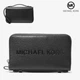 Чоловіче портмоне Michael Kors Cooper Pebbled Leather Wristlet (чорний) - зображення 1
