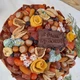 Букет с сухофруктами , орехами и бельгийским чёрным шоколадом в шляпной коробке - изображение 4