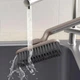 Щітка для прибирання важкодоступних місць, швів, стиків, кутів Gap Brush 360°, універсальна ручна щітка з V-подібними щетинками та обертанням мийної частини для чищення плитки, ванни, кухні Сіра DSR-73-Grey - зображення 4