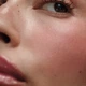 Кремові кишенькові рум'яна Rhode Pocket Blush у відтінку Freckle 5,3 г - изображение 4