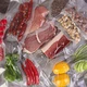 Вакуумный упаковщик для дома кухни с ножом резаком Vacuum Sealer вакууматор для еды продуктов питания сухих и влажных овощей и мяса прибор для упаковки пищи вакуумные упаковщики комплект гофрированные пакеты 10 шт HZ-001 - изображение 10