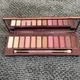 Палетка теней Urban Decay Naked Cherry 12 насыщенных ягодных оттенков - изображение 7