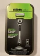Мужской станок Gillette Labs с отшелушивающей полоской подставкой 3 картриджами и дорожным кейсом - изображение 3