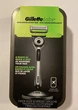 Мужской бритвенный станок Gillette Labs с отшелушивающей полоской подставкой 12 картриджами и дорожным кейсом - изображение 6