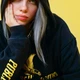 Інтер'єрна картина Біллі Айліш у червоних штанах, Billie Eilish, 37×30 см (id3867) - зображення 2