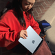 Ноутбук Apple MacBook Air 13.6" M4 24/512GB 2025 (MC654RU/A) Silver - зображення 8