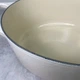 Кастрюля Le Creuset Signature 4,7 л овальна Meringue (21178297164430) - зображення 4