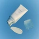 SKIN1004 Madagascar Centella Hyalu-Cica Water-Fit Sun Serum SPF50+ PA++++ Сонцезахисна сироватка - изображение 3