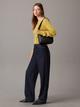 Torebka hobo damska Calvin Klein K60K612713-BEH Czarna (8720639569861) - obraz 2