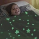 Светящийся в темноте плед плюшевое покрывало Blanket kids Magic Star 150х100 см флисовое одеяло. Цвет: серый - изображение 10