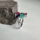 Срібна каблучка з натуральним сапфіром 1.917ct, смарагдом, рубіном, вага виробу 4,3 гр (2182405) - зображення 2