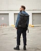 Стильный и практичный рюкзак роллтоп для ноутбука Rolltop для путешествий черного цвета - изображение 8