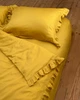 Комплект постільної білизни Cozy з рюшами медовий Євро 200*220 см, простирадло 220*240 без резинки - изображение 5
