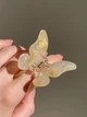Заколка-крабик для волос Fashion Jewerly "Бабочка" зажим из ацетата, цвет кремово-золотой перламутр (2 тип) - изображение 1