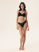 Majtki tanga damskie koronkowe Esotiq Blueberry 42556-99X S Czarne (5903972524527) - obraz 3