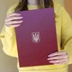 Адресная папка для подписи, А4 красная с тиснением ГЕРБ - изображение 4