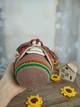 Вязаная интерьерная кукла мягкая игрушка "Берегиня" в веночке из красной калины, украинка, оберег, сувенир, амигуруми, ручная вышивка, 25 см, ручная работа - изображение 4