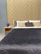 Покривало стьобане Decorator Велюр листя 220х240 см графітовий (85-037) - зображення 4