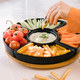 Półmisek HOMLA Fincan z czarnymi miseczkami 5 szt + obrotową tacą 30 cm (5904183813844) - obraz 8