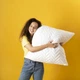 Подушка NORDIC COMFORT IDEIA 60х60 см чохол стьобаний антиалергенне волокно біла - зображення 7